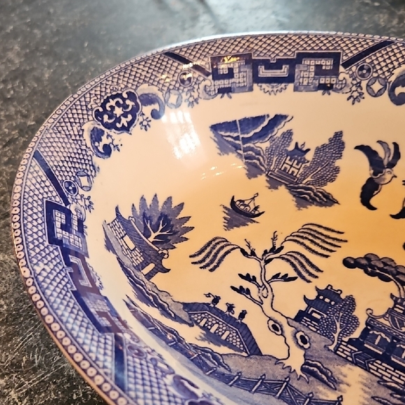 Vintage Blue Willow Oval 10' Serving Bowl - Picture 9 of 11